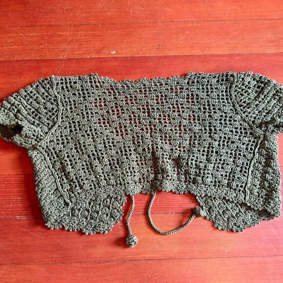 Crochet Tie Front Khaki Green Crop-Top (S/M) - Picture 4 of 6